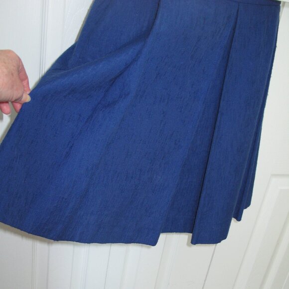 BROOKS BROTHERS - Red Fleece Pleated A-Line blue boucle skirt - Picture 10 of 16